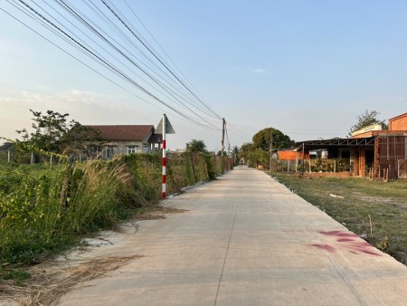 Cần bán gấp đất view núi bà ở Tân Hưng Tân Châu cách DT785 300m