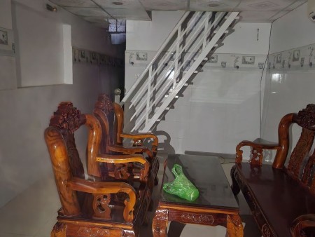 Cần bán nhà cấp 4 siêu rẻ gần biển nguyễn tất thành