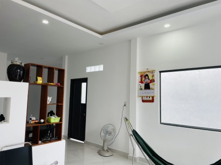 Cần tiền giải quyết công việc, bán nhà Phường 5 dt 5x25