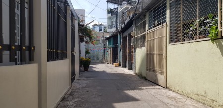 Bán nhà 1 xoẹt ô tô đường Trường Chinh, 1 trệt 2 lầu ST, 4m x 22m, 5.6 tỷ