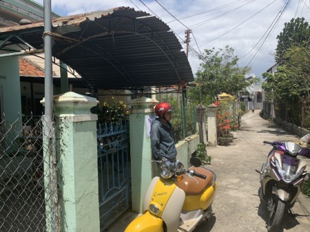 Bán đất tặng nhà, cách biển 100m, diện tích 98,7m2 giá 2ty3