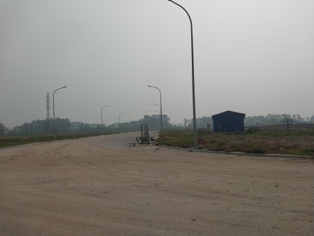 Cần chuyển nhượng 2.789m2 đất công nghiệp mặt đường 379 Văn Giang - Hưng Yên. Mặt tiền rộng.