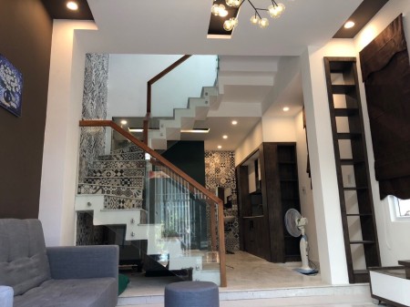 Cần tiền bán nhà 2 tầng Điện Biện Phú, Thanh Khuê, 87M2 CHỈ 3 TỈ