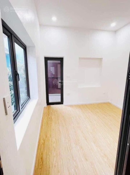 Bán nhà riêng Khương Đình 35m² x 4 tầng, vị trí cực đẹp, 10m ra ô tô chỉ từ 3,75 tỷ