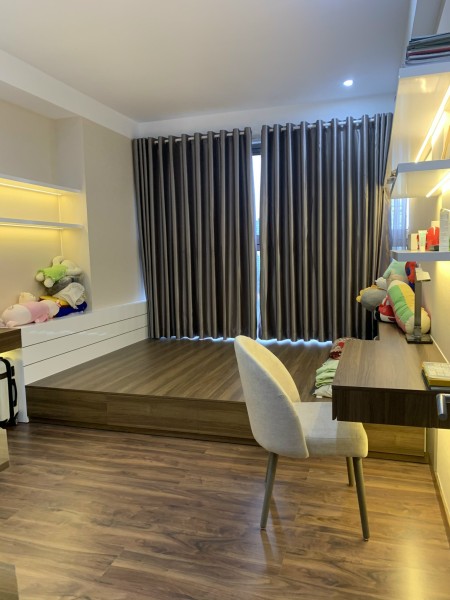 Bán căn hộ M6 Midtown, Phú Mỹ Hưng, giá 9,3 tỷ TL