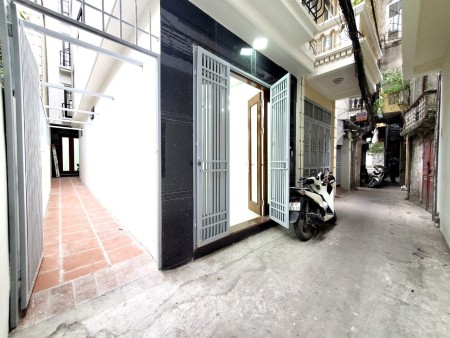 Bán nhà phố Minh Khai, Hai Bà Trưng 39m2 x 5 tầng, Giá 5.55 tỷ.