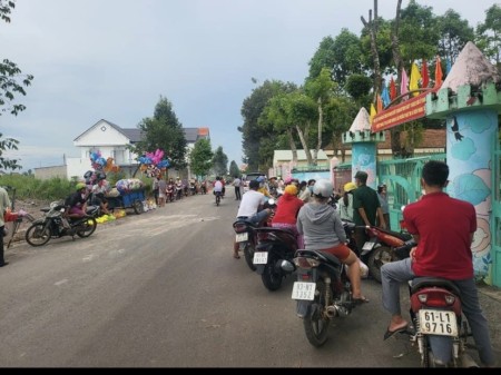 Đi đến slide 4