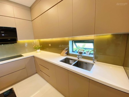 Bán nhà riêng phố Đỗ Đức Dục, Nam Từ Liêm. DT 38m² MT 4 m, 3.6 tỷ, ô tô, kinh doanh.
