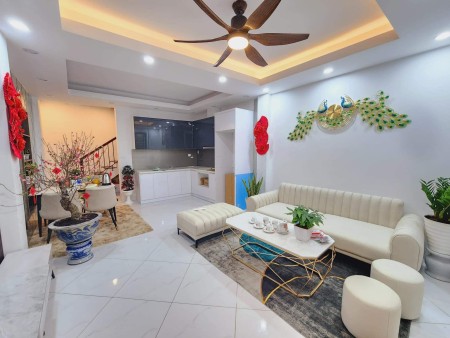 Bán nhà phố Phúc Tân, Hoàn Kiếm DT 35m2x2,5 tầng SĐCC giá chỉ 1,9 tỷ