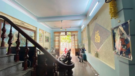 Cực hot! Nhà siêu rộng MĐ Bái, DT: 153m2, 2 tầng(2PN), chồng tầng vô tư. Chỉ 3.1 tỷ