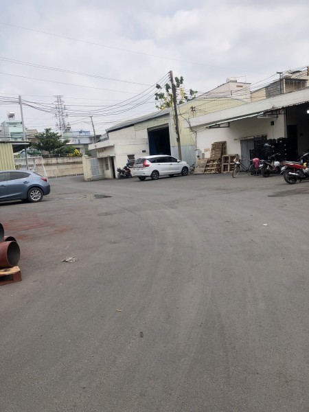 Cần cho thuê 1000m2 nhà xưởng ngay đường Kha Vạn Cân Thủ Đức giá rẻ