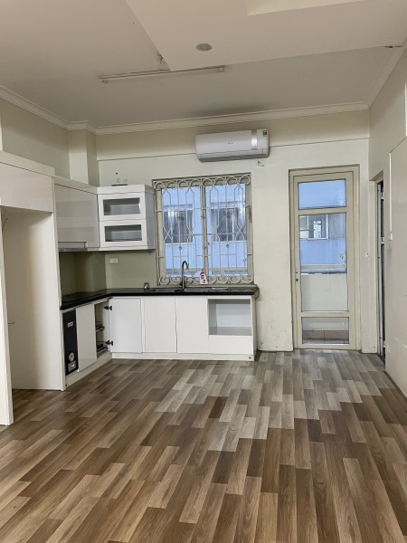 Chính chủ cho thuê căn chung cư Nguyễn Lương Bằng giá thỏa thuận