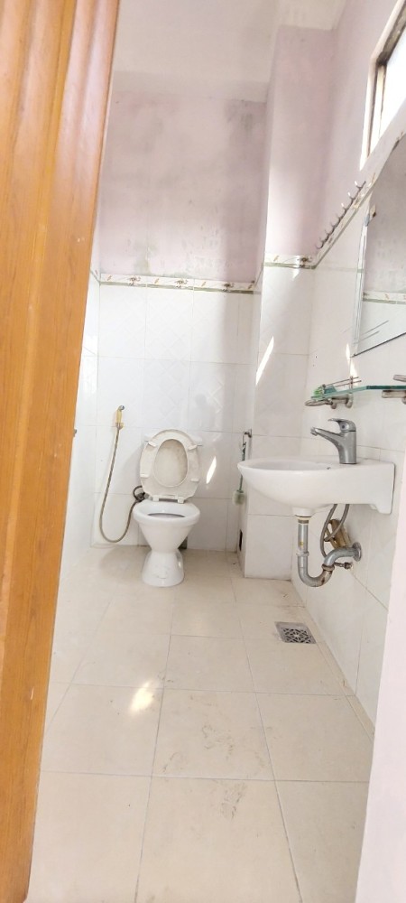 Cần cho thuê nhà 3 tầng đ 5m5 dt đất 115m2 có 6pn 3wc sầm uất sơn trà đẹp rẻ