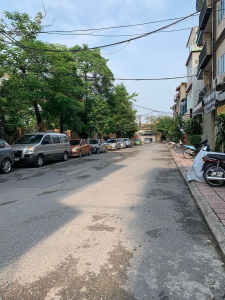 Bán nhà Liễu Giai, Ba Đình: hiếm nhà bán - chủ tặng nội thất - khách chỉ việc vào ở