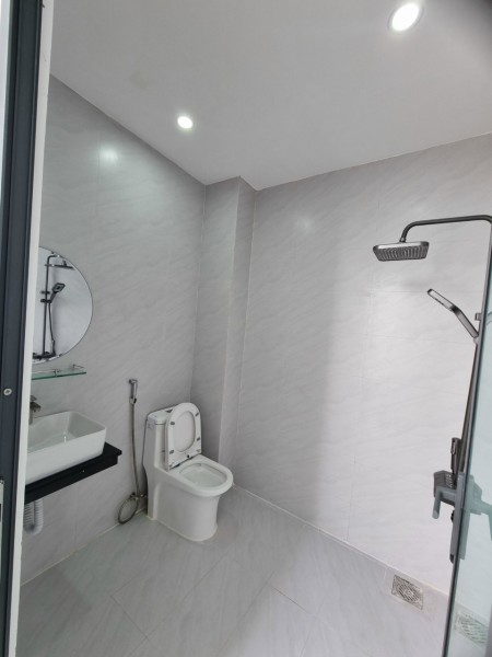 Bán nhà riêng mới đẹp, tặng full nội thất TP. Quảng Ngãi