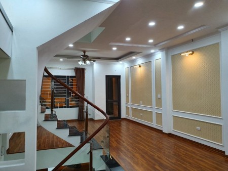 Bán nhà Phú Mỹ, 30 m2 x 5 tầng, ngõ thông ô tô, kinh doanh, giá hơn 6 tỷ