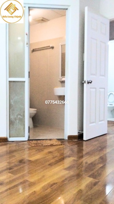 Chính chủ bán căn hộ 64m2 2PN giá tốt có ban công, nhà mới 100% xem nhà 0778885368
