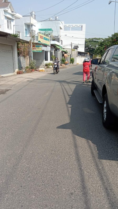 Bán nhà mặt tiền quận 12 giá 7 x tỷ