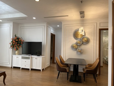 Bán căn hộ 2 phòng ngủ Royal City: 105M2, tòa R5 – Gía 5 tỷ
