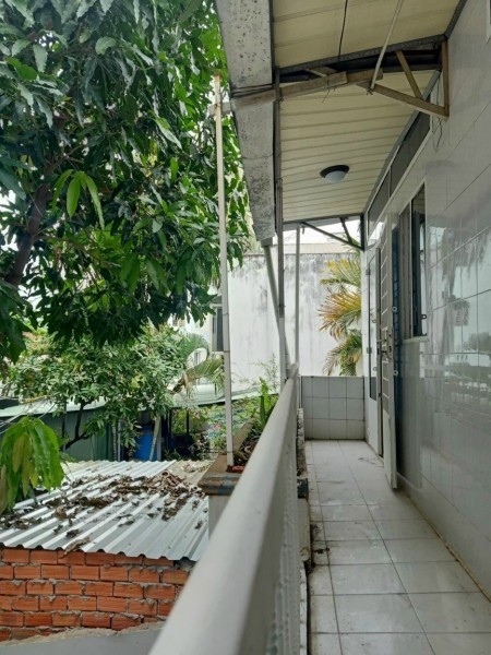 Bán gấp nhà Phú Nhuận 60m2, 5 tỷ 700 cực rẻ không quy hoạch
