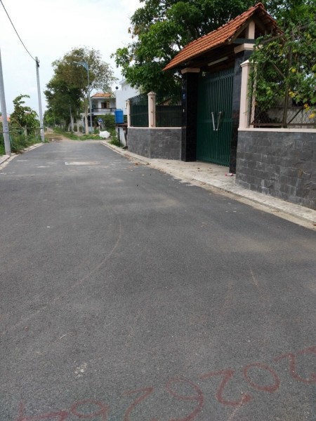 Chính chủ Bán 63m2 đất thổ cư PhướcThiện kế Vinhomes Q9 Giá 2ty5
