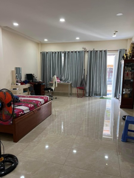 Chủ định cư bán gấp nhà HXH 7 chỗ Nguyễn Trọng Tuyển, PN, dân trí, 3 tầng, 83.8m2, 14.45 tỷ