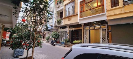 Bán nhà mặt tiền siêu hiếm Trường Chinh, quận Đống Đa, 46m2, 3 tỷ vào ở luôn.