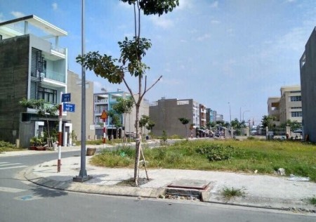 Bán lô đất ngộp trong kdc sầm uất Quận 12 giá rẻ