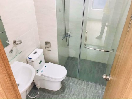 Bán căn hộ Bcons miền đông view hồ bơi