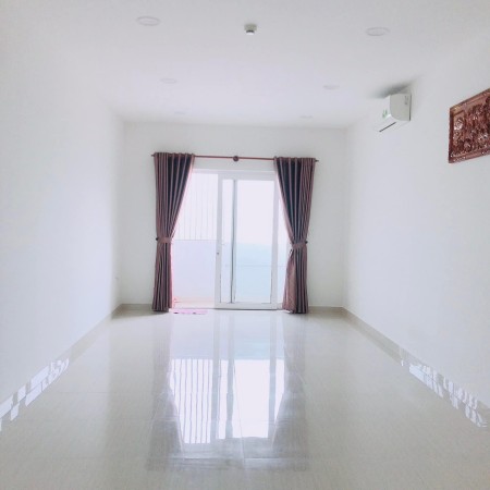 Cho thuê văn phòng 46m2 có rèm, máy lạnh 6.5 triệu, Moonlight Boulevard, Bình Tân. Lh: 0938308438