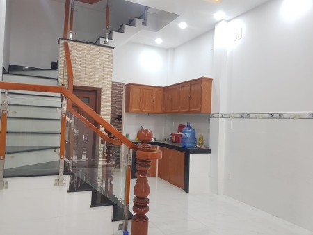 GÒ VẤP - LÊ ĐỨC THỌ - 3 TẦNG NHÀ MỚI ĐẸP Ở NGAY - SỔ NỞ HẬU NHẸ - CHỈ 3.XX TỶ - CHỐT LẸ