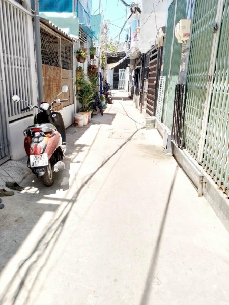 Bán gấp nhà đẹp Huỳnh Tấn Phát ,P. Phú Thuận, quận 7, 30m2, 4 tầng, 4 tỷ hơn xíu.