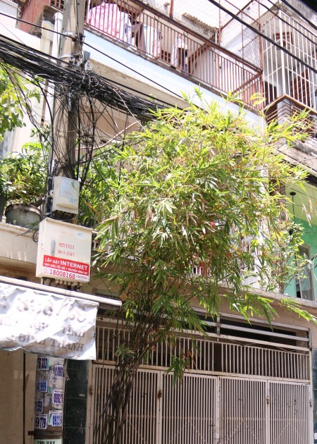 Bán nhà Bình Thạnh 3 tầng, hẻm 6M, 4x21M, gần ngã tư Hàng Xanh, giá 11.X tỷ