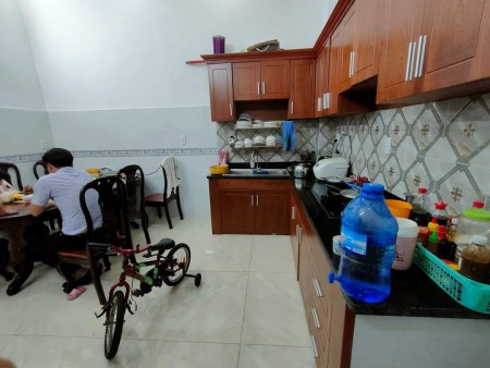Bán nhà riêng HXH Tân Kỳ Tân Quý, Bình Tân, 76m2, 2 Lầu, 5 PNgủ, Giá Rẻ 6.2 tỷ