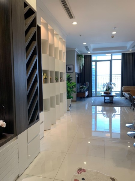 Cho thuê căn hộ 1-2-3-4 phòng ngủ Vinhomes Central Park, Lanmark81