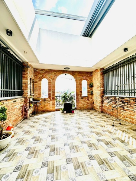 Bán nhà ngay đại học Văn Lang, Bình Thạnh, 60m2, 4 tầng, chỉ 8 tỷ