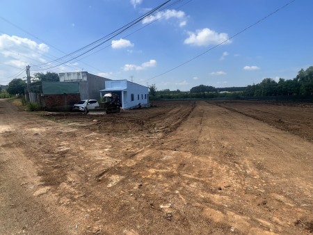 Cần bán đất 22m mặt tiền nhựa 1200m2 giá 1,2 tỷ