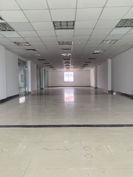 Cho thuê văn phòng sàn 177m tại Ngã Tư Sở