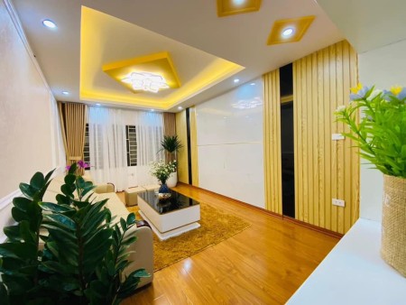 Bán nhà riêng nhà đẹp lonh lanh - Ngõ rộng thoáng - Gần hồ - Thông sổ đẹp, tặng hết nội thất