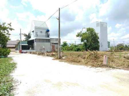 Bán đất ngộp sổ sẵn 5X17 đường Đoàn Nguyễn Tuấn Quy Đức - Bình Chánh.