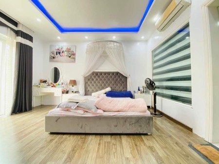 Chính chủ bán nhà ngay ngã tư Lê Trọng Tấn, Hà Đông, nhà 6 tầng 60m2- thang máy hiện đại