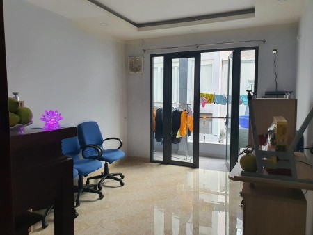 Bán nhà siêu phẩm, 15m ra mt đường 3/2, đang hđ thuê mb 25tr/th, 3 tầng, 45m2, 10.5 tỷ