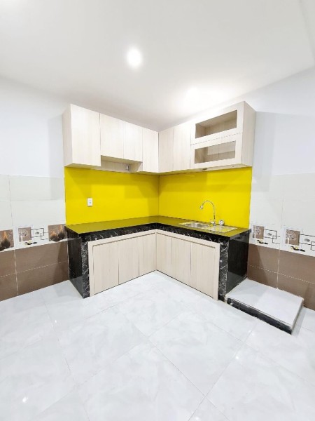 Bán nhà đẹp Tôn Đản - Nhỉnh 2 tỷ chút xíu