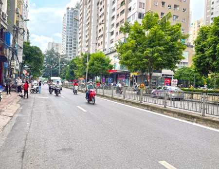 Bán nhà Quan Nhân, Thanh Xuân oto vào nhà ngõ thông hiếm nhà bán 40m2 giá 5,2 tỷ