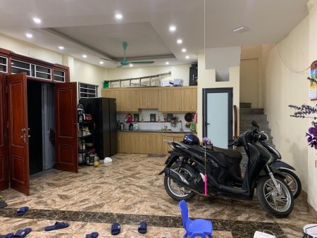 Bán nhà Lê Hữu Trác Hà Đông 45/50m 4 tầng mt 3.5m giá 5tỷ6