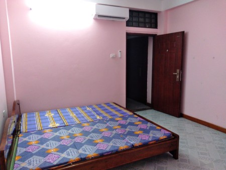 Cho thuê phòng trọ 2 phòng 25m2 40m2 đường Đê La Thành quận Đống Đa