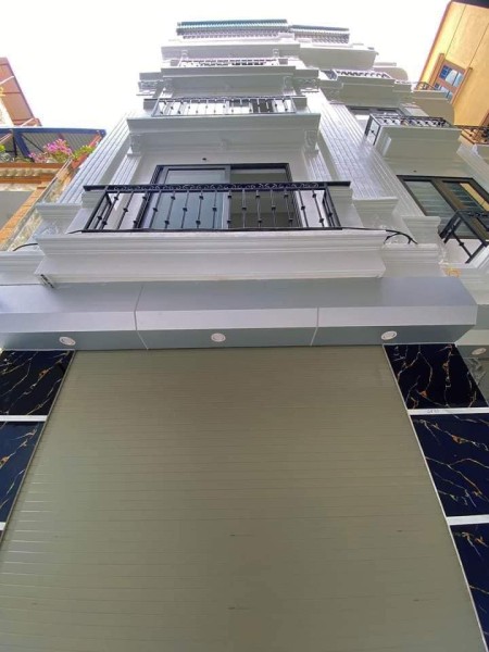 Bán nhà phố Thụy Khuê, 6 tầng Hồ Tây lộng gió, Full nội thất, 5.7 Tỷ