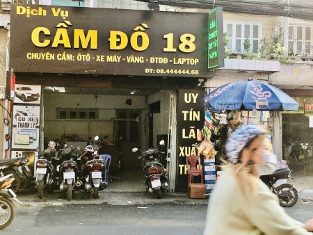 Cho thuê mặt bằng mặt tiền đường Cách Mạng Tháng Tám, P15, Q10. DT: 5 x 10m. Lối đi: riêng.