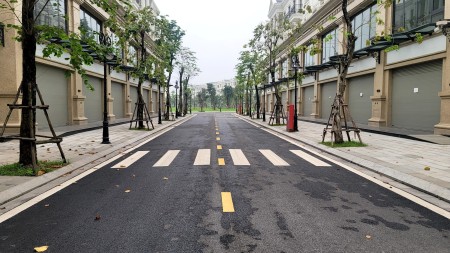 Bán căn biệt thự góc 3 mặt thoáng giá chỉ 9.x tỉ Vinhomes Ocean Park Gia Lâm