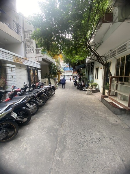 Cho thuê nhà mặt tiền biệt thự mini Nguyễn Thị Minh Khai Quận 1